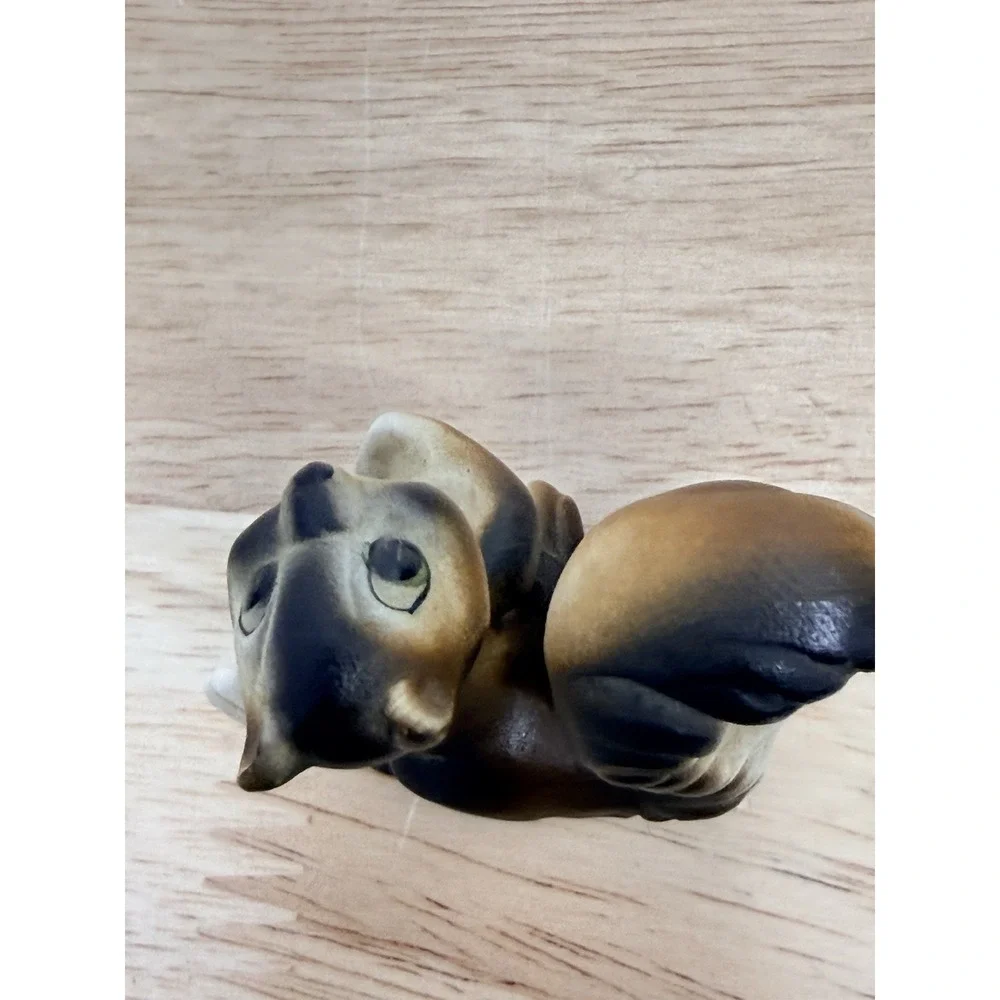 Vintage 1950s Ceramic Squirrel Figurines Pair Big Eyes Kitsch Woodland Decor#AA